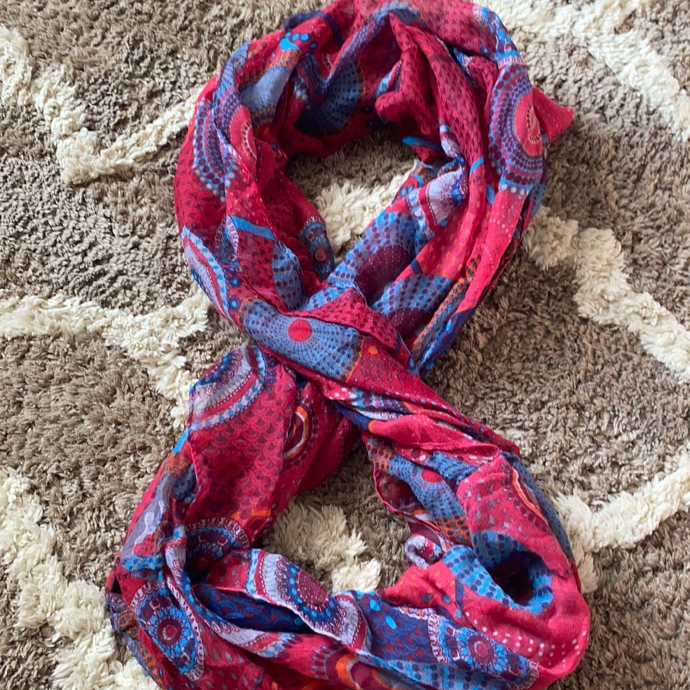 Infinity scarf
